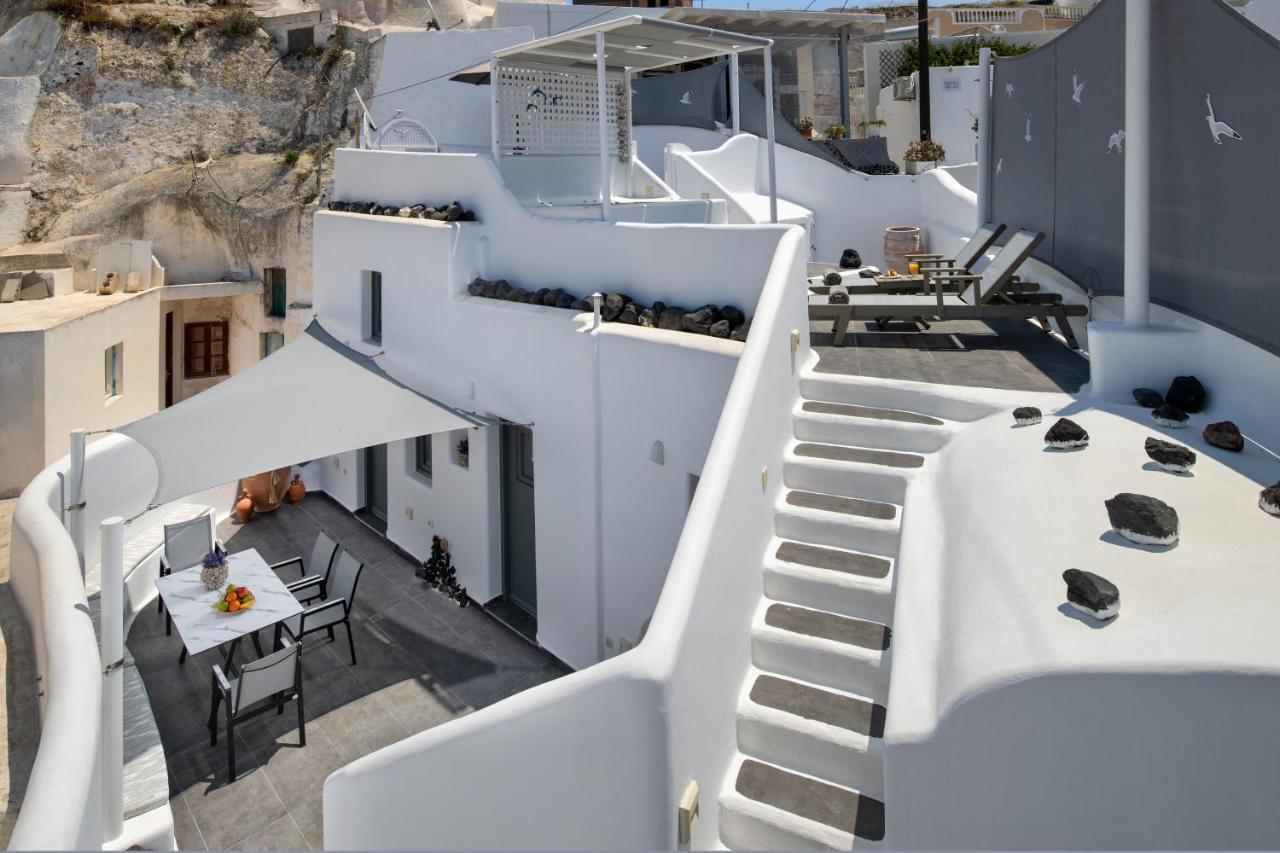 Astrea Suites Feggaropetra Cave House Fira  Exterior photo