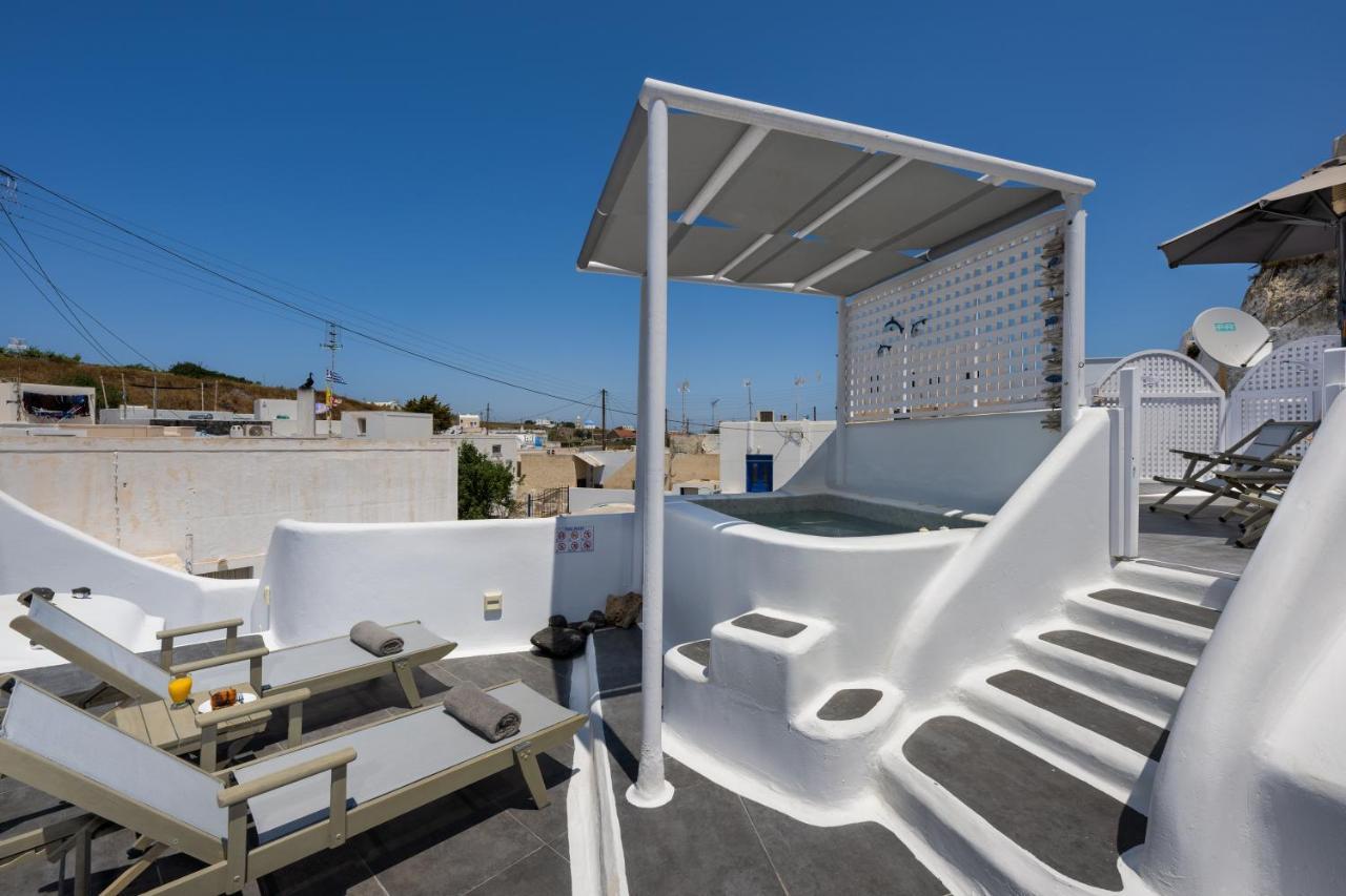 Astrea Suites Feggaropetra Cave House Fira  Exterior photo